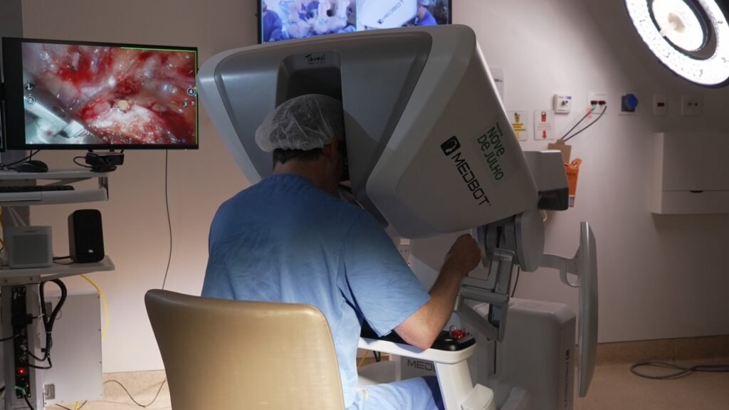 Telecirurgia robótica Brasil