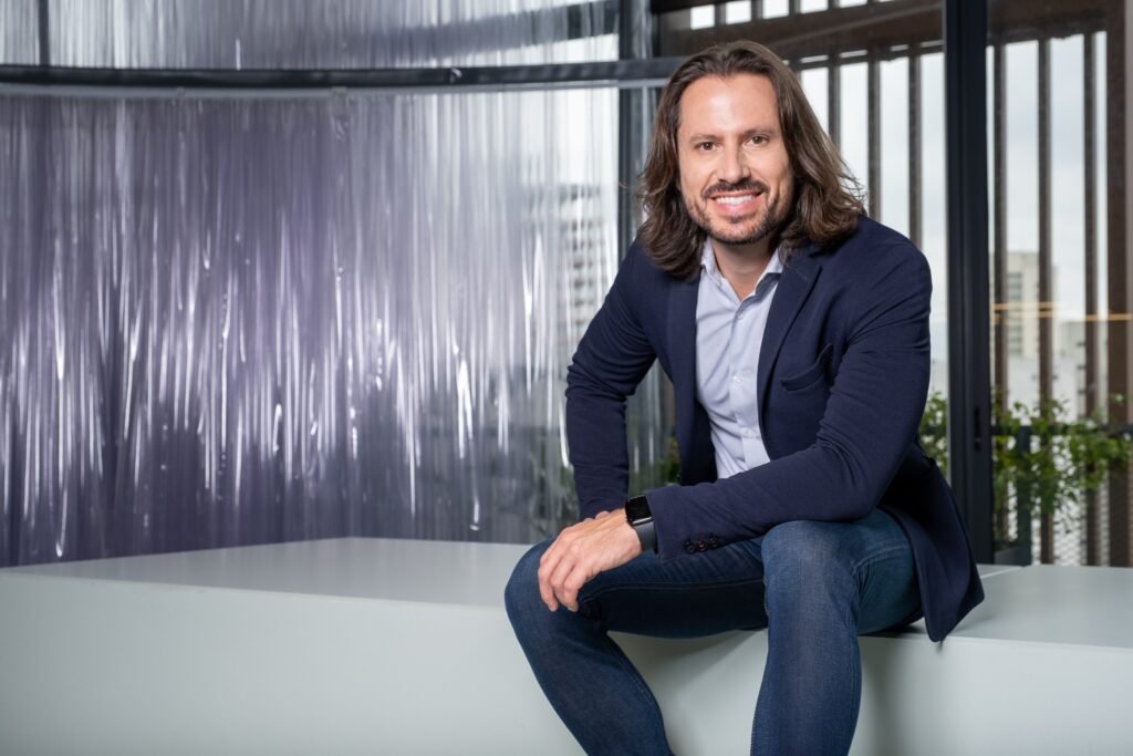 Daniel Campos, diretor do Sem Parar